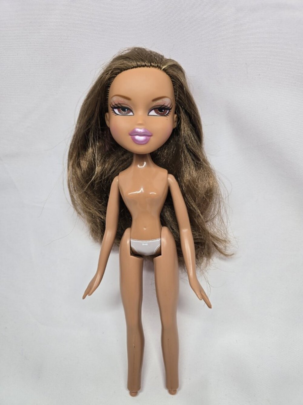 Vintage Bratz Passion 4 Fashion Yasmin Doll (2006) – 1st Edition MGA- NUDE DOLL